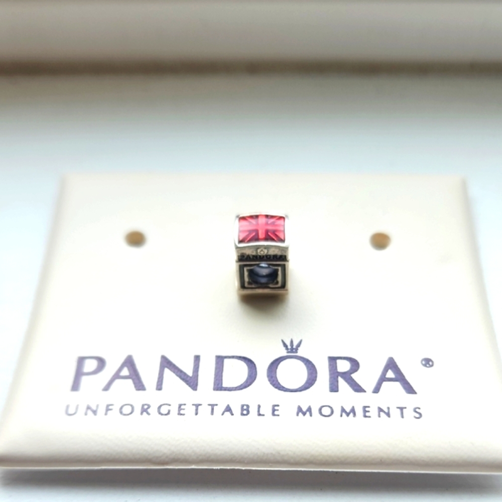 Pandora Telephone Booth "Call Me" London